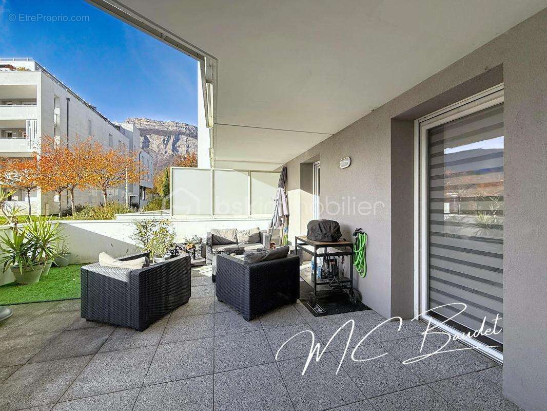 Appartement à MEYLAN