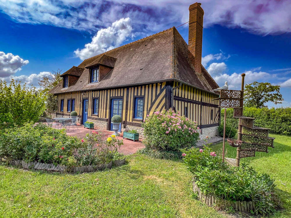 Maison à SAINT-GERVAIS-DES-SABLONS