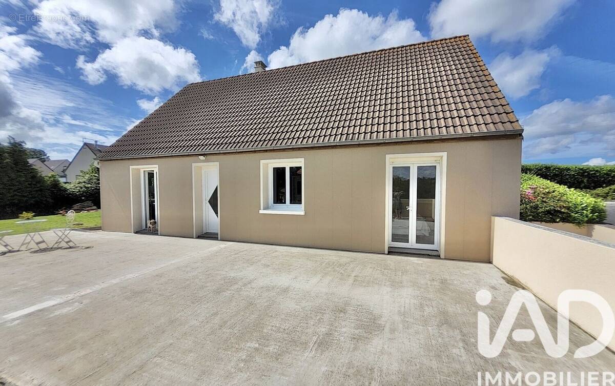 Photo 1 - Maison à SAINT-PIERRE-DE-COUTANCES