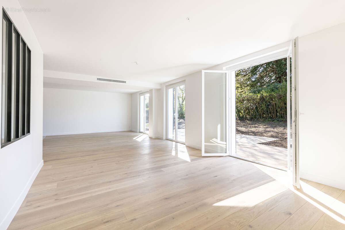 Maison à L'ETANG-LA-VILLE