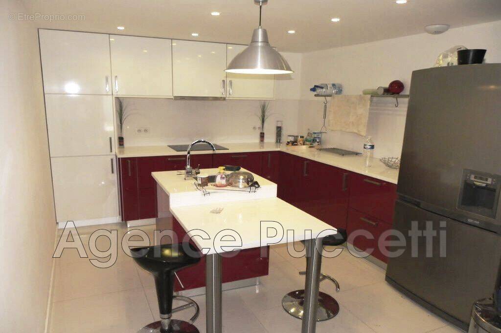 Appartement à VENCE