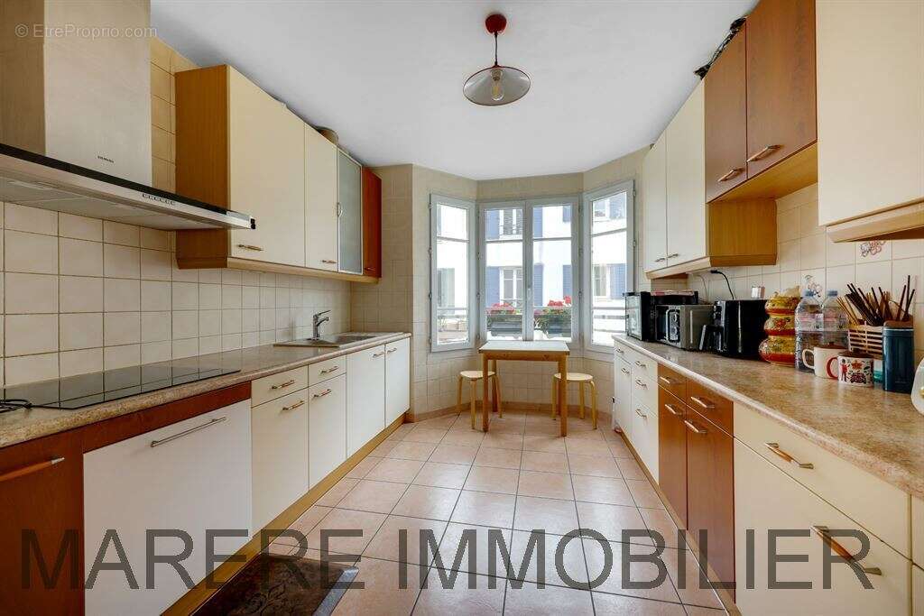 A Chatillon, Maison de ville 3-4 chambres en Triplex dans résidence privée et sécurisée - photo 4