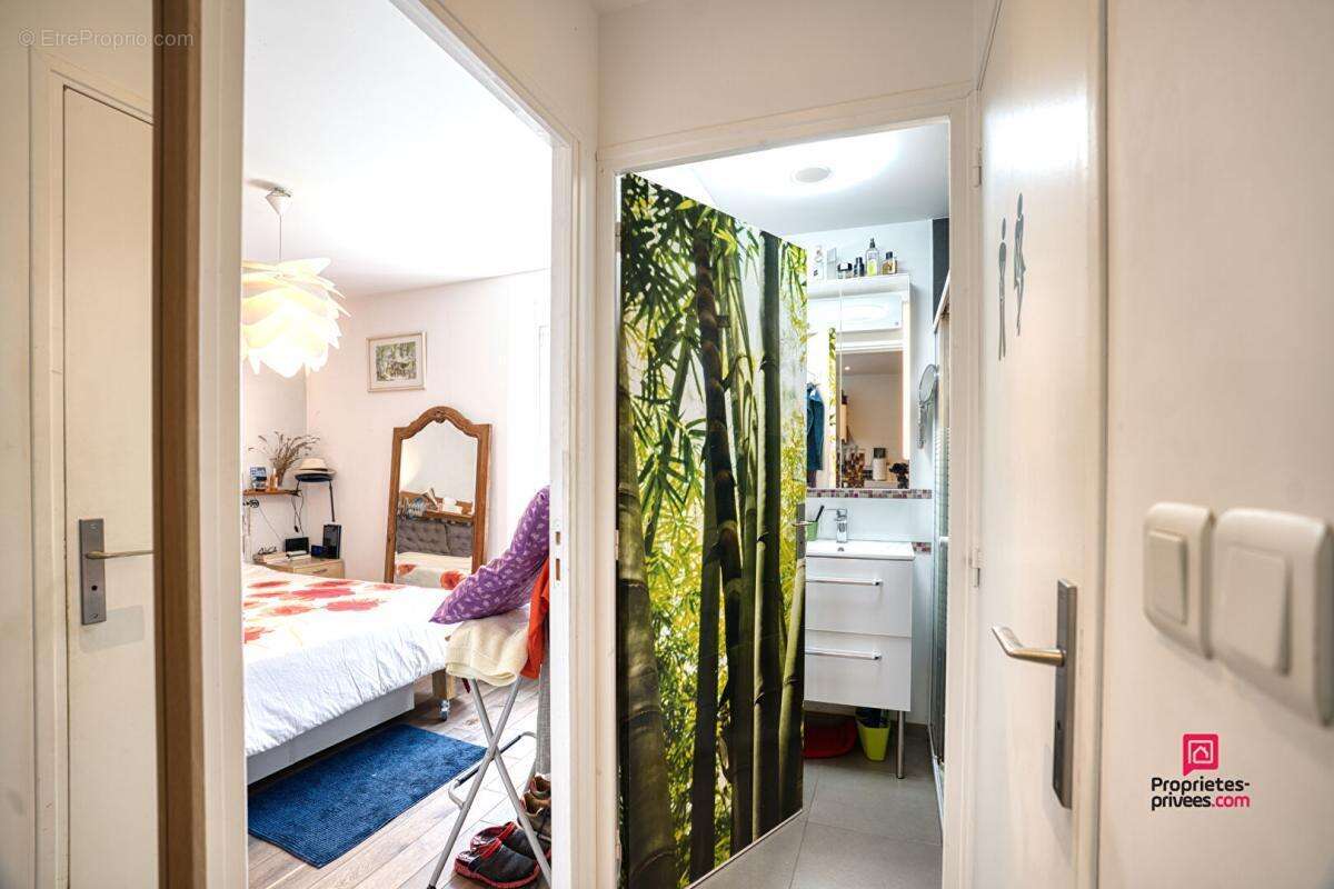 Appartement à SIMANDRES