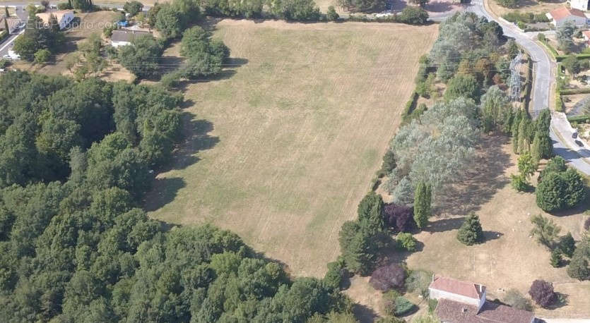 Terrain à FONTCOUVERTE