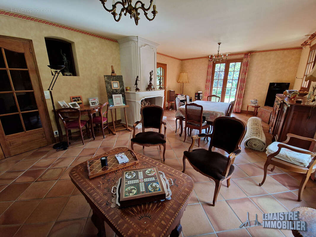 Maison à NOTRE-DAME-DE-GRAVENCHON