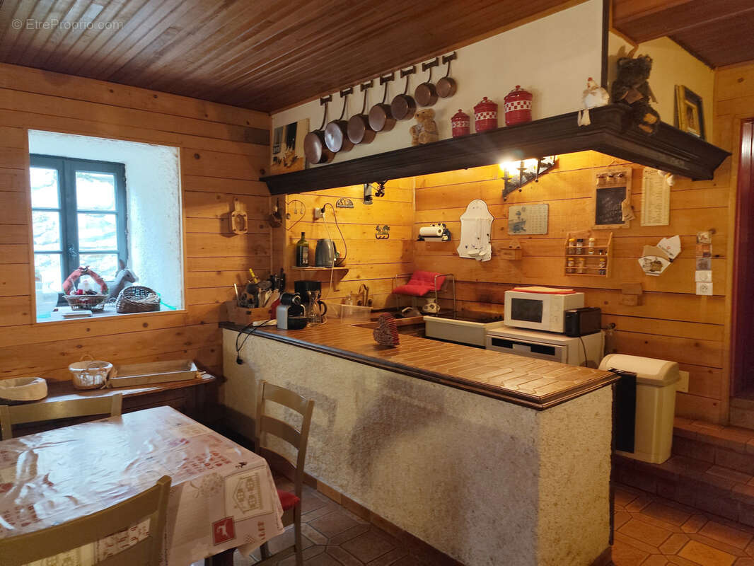 Maison à BENQUE-DESSOUS-ET-DESSUS
