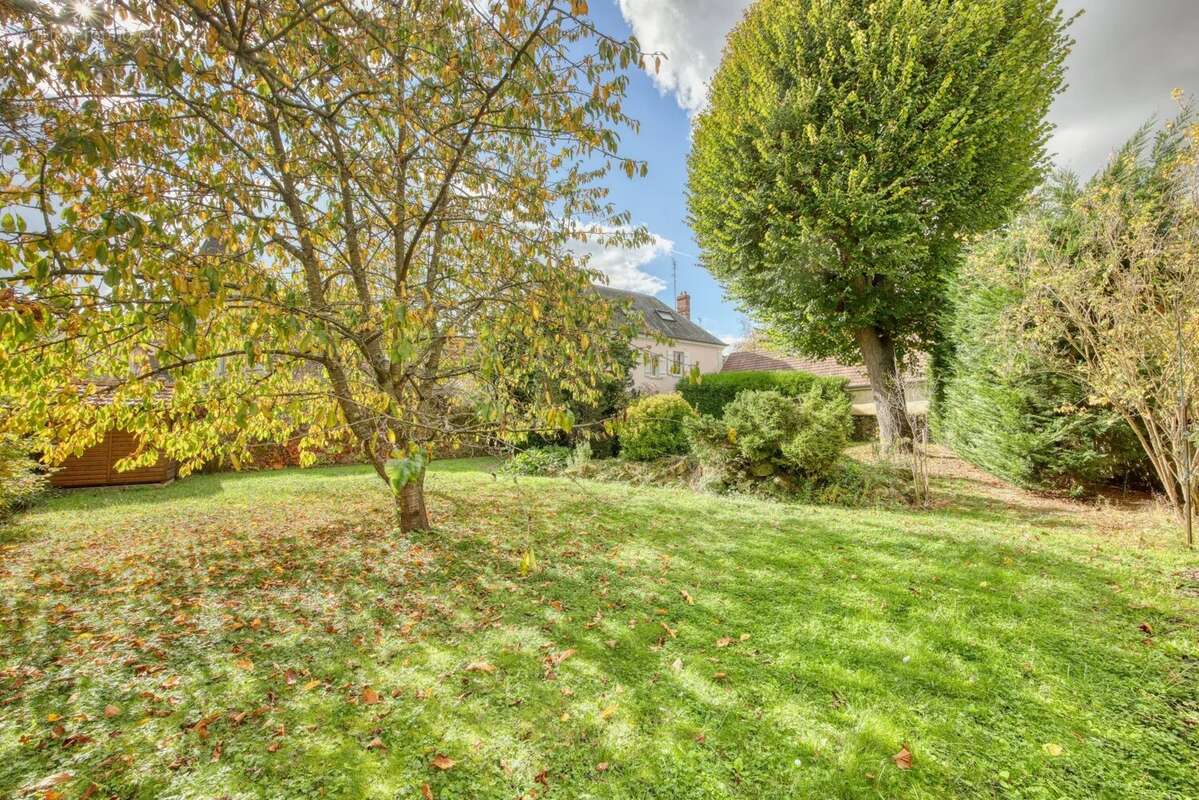 Maison à PLAISIR