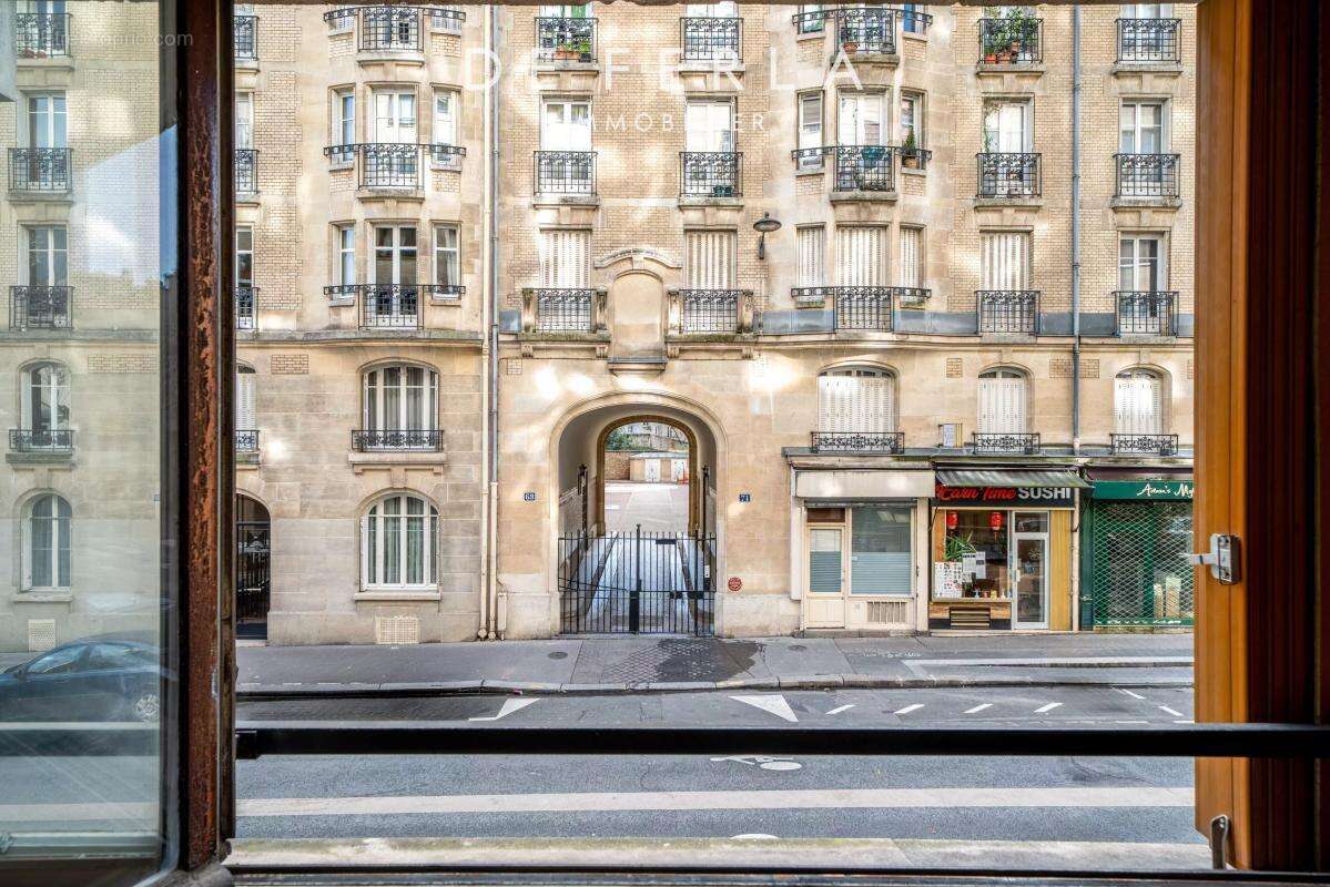 Appartement à PARIS-14E