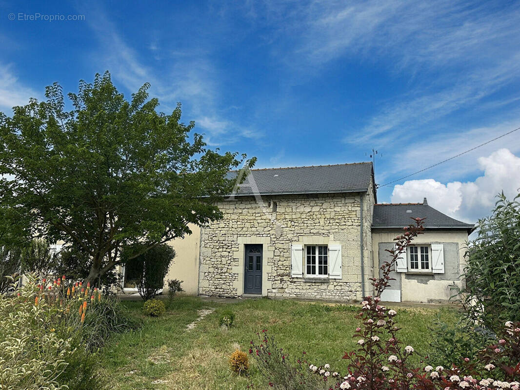Maison à CIZAY-LA-MADELEINE