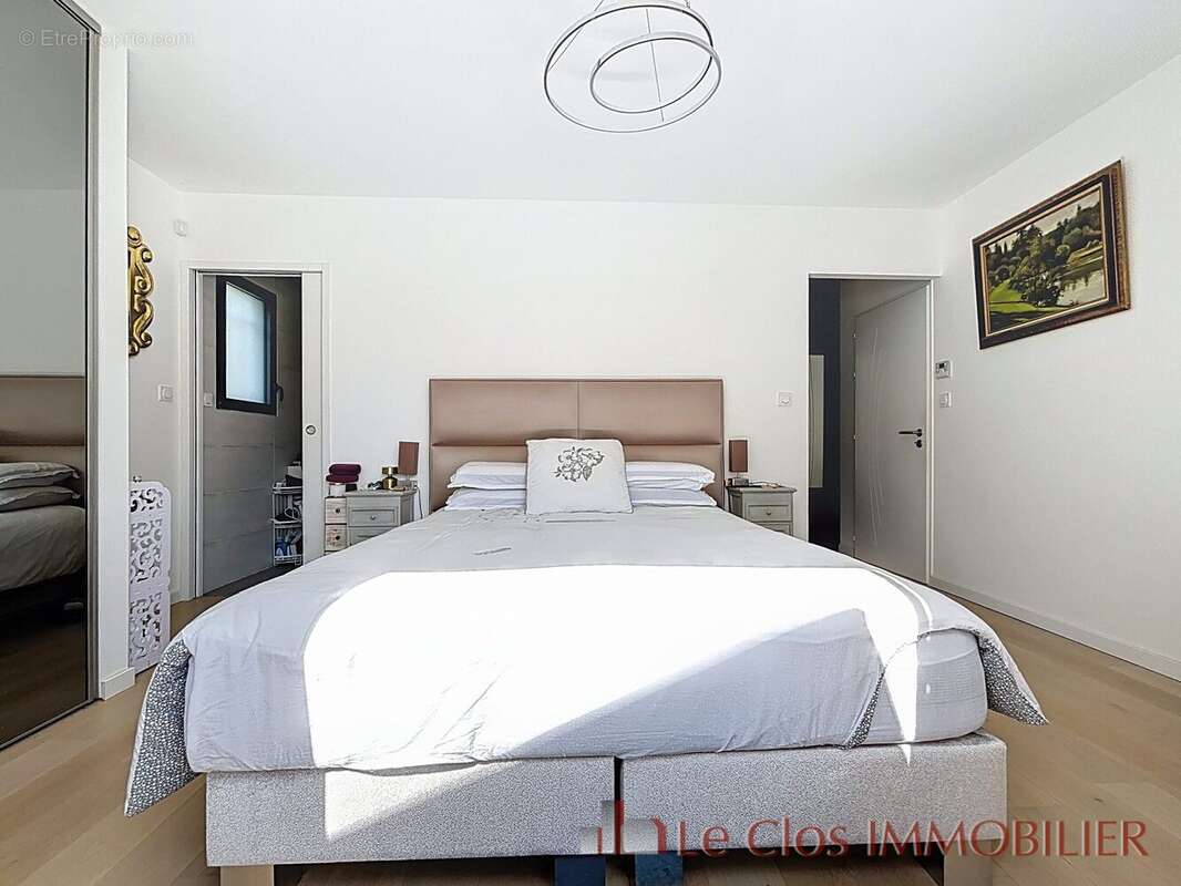 Maison 171 m² à Seilh  - photo 9