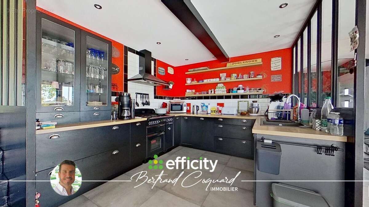 Maison 200 m² à Saint-Jodard  - photo 8