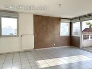 Photo 1 - Appartement à MEYZIEU