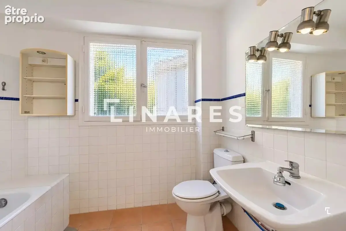 Les trois lucs ou rien - maison t6 de 179m2 - piscine - jardin - garage - 13012 les trois lucs - photo 13