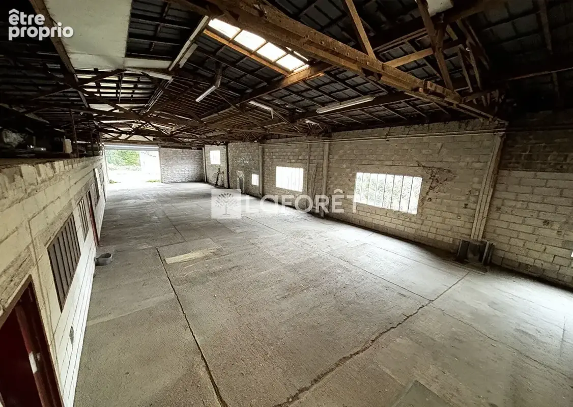 Entrepôt La Ferriere Aux Etangs 560 m2 - photo 4
