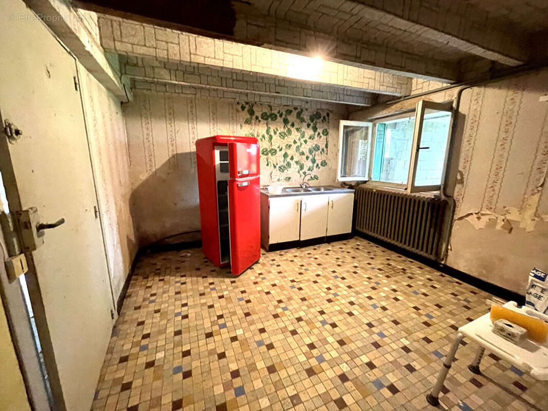 Maison à BETZ-LE-CHATEAU