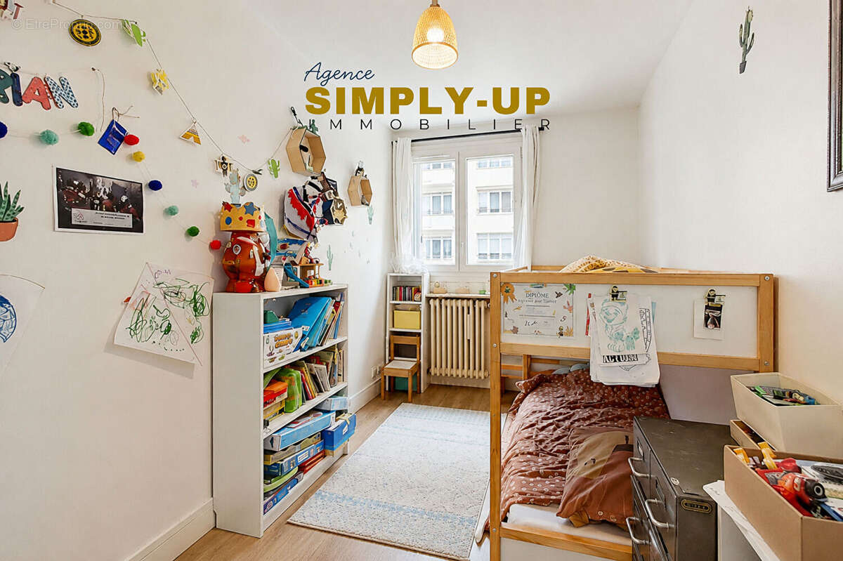Appartement à PARIS-11E