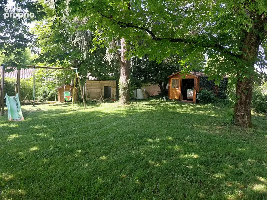 Maison T5/6 , 212m² habitables sous sol avec garage, terrain et piscine. - photo 17