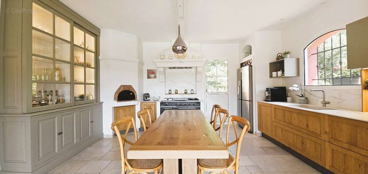 Levens  maison d'architecte au style florentin  piscine  prestations haut de gamme - photo 9