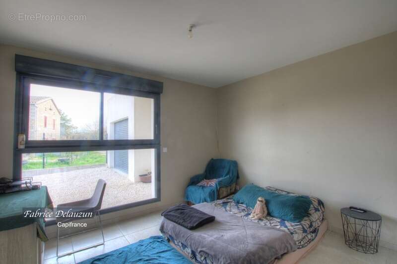 Maison à SAINT-SAUVEUR-DE-CRUZIERES