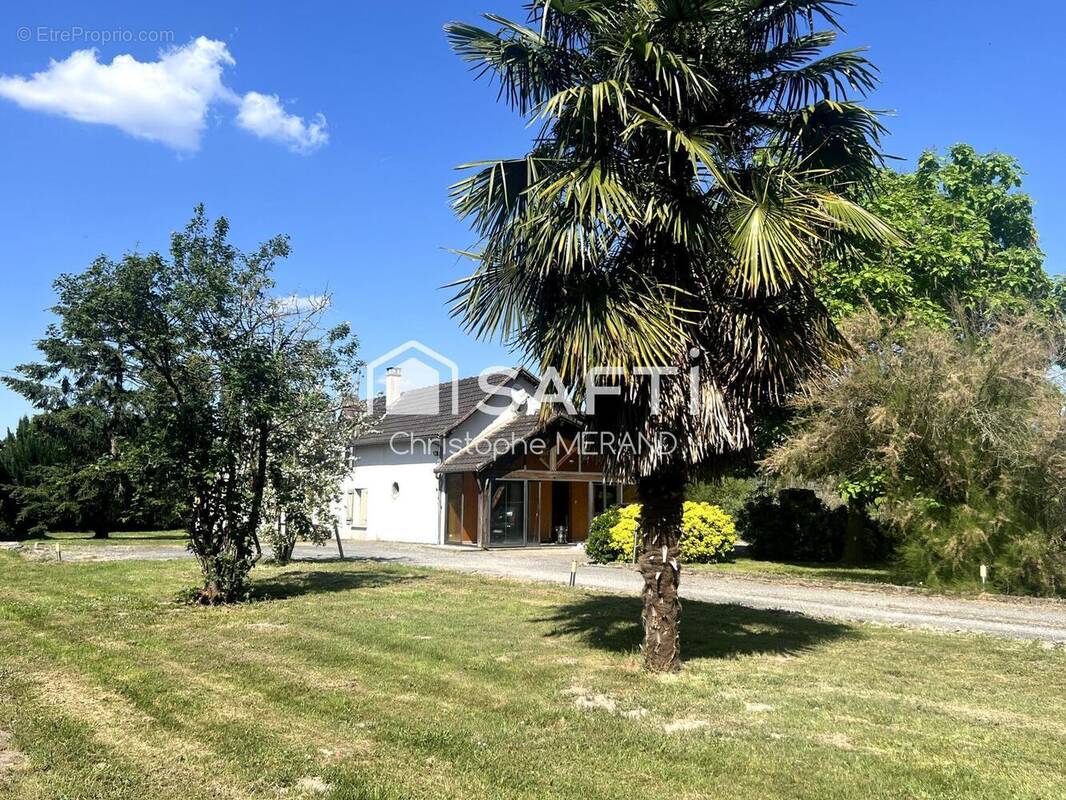 Photo 1 - Maison à LES ORMES