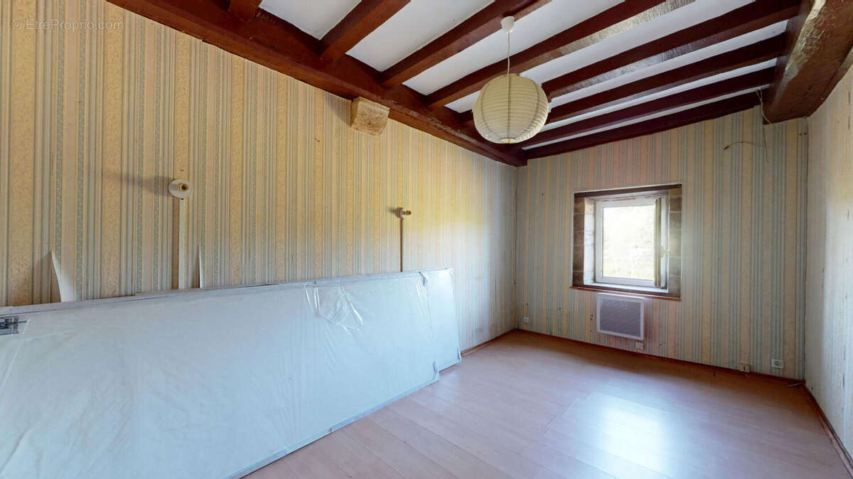 Maison à URT