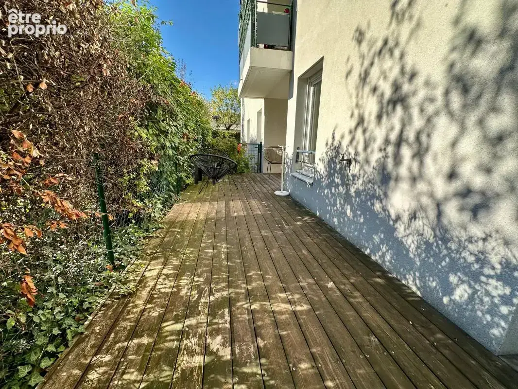 T3 en RDJ lumineux avec terrasse, piscine et 2 parkings — La Verpillière - photo 15