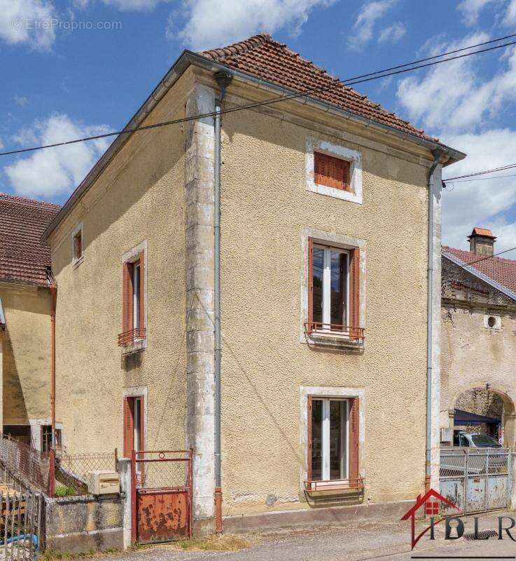 Maison de village sur 1328 m2 de terrain - photo 19