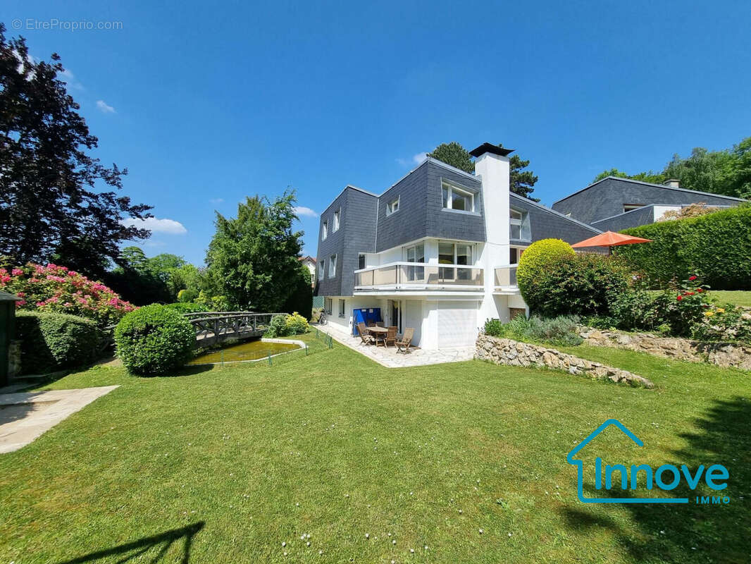 Maison à VERSAILLES