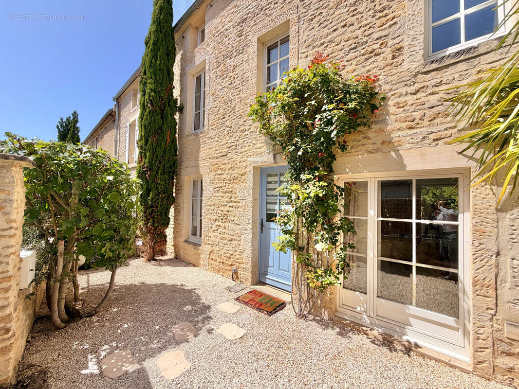 Maison rénovée de charme à REVIERS - photo 17