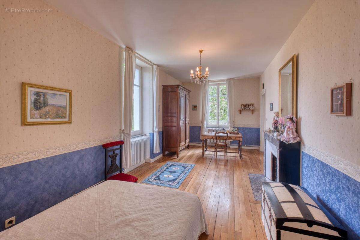 Maison à ROSIERES-AUX-SALINES