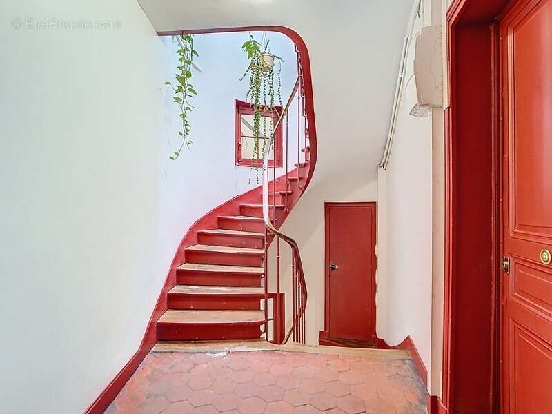 Appartement à PARIS-20E