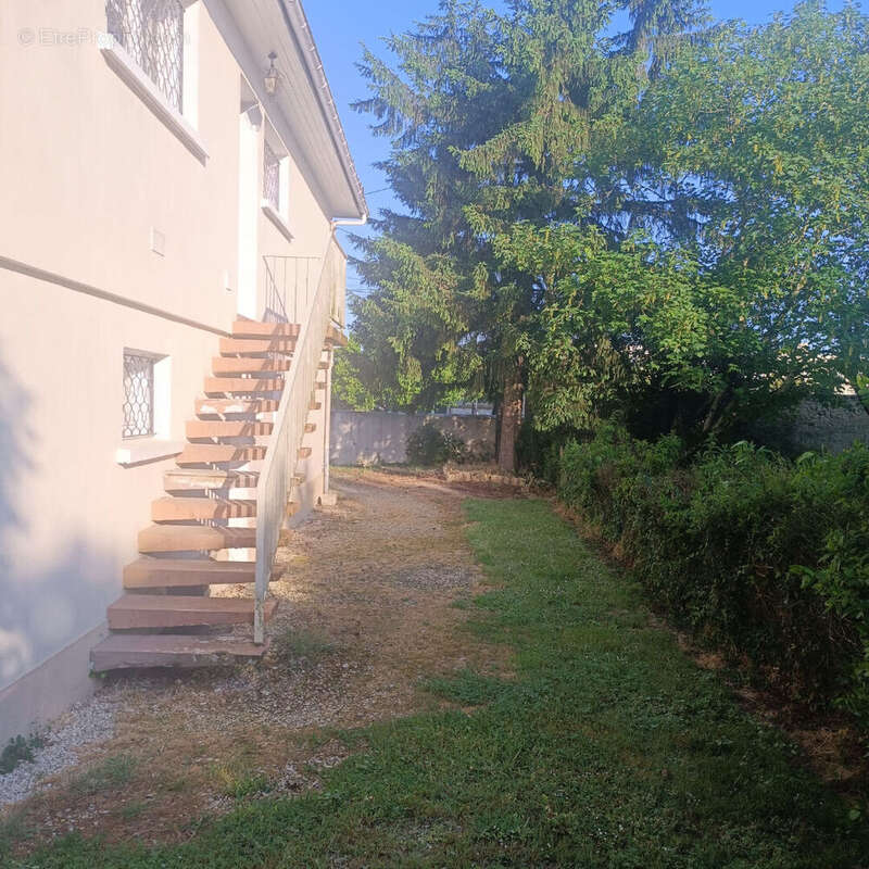 Maison à COGNAC