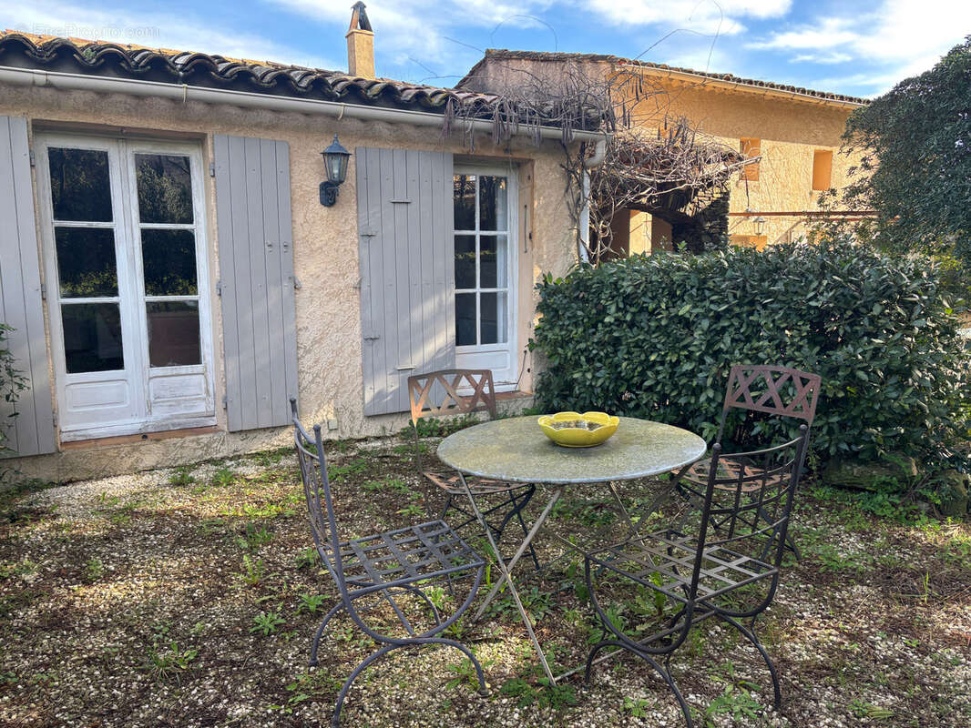 Maison à LA GARDE-FREINET