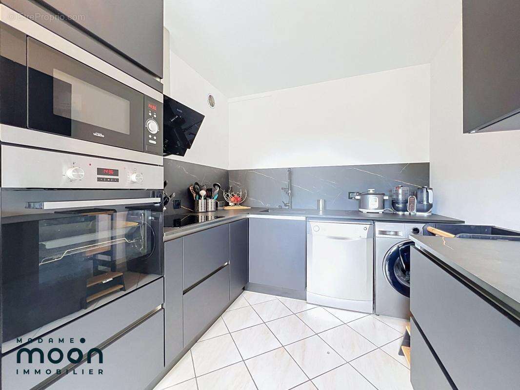 Appartement à OULLINS