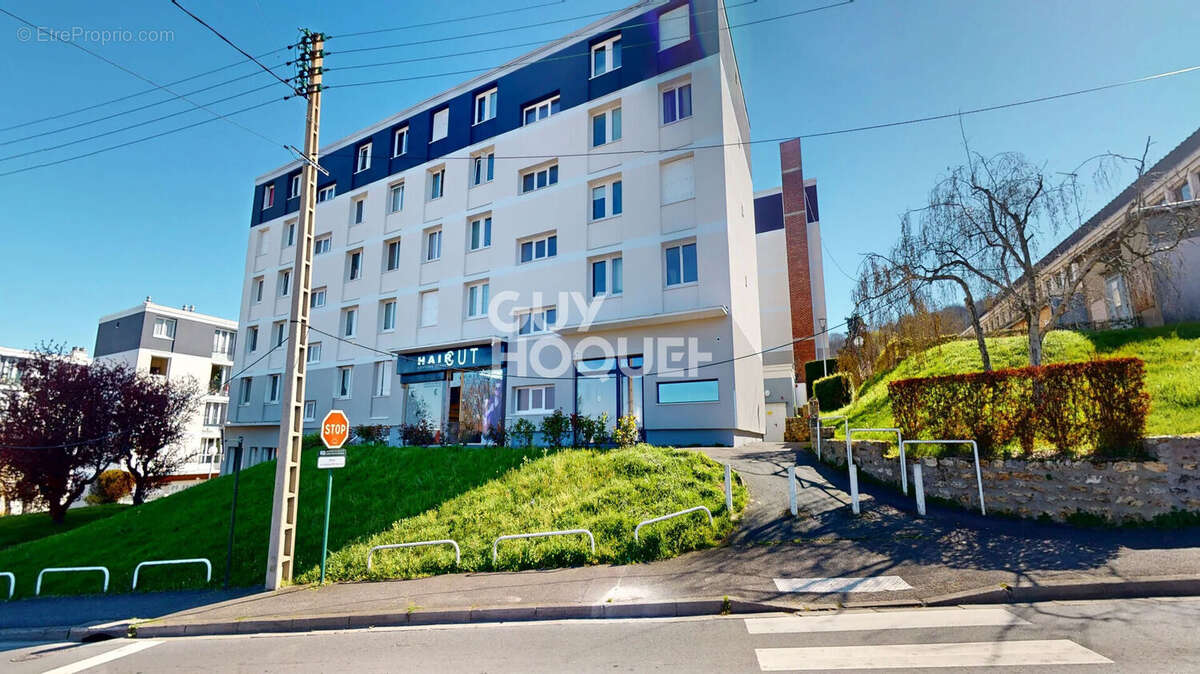 Commerce à MONTIGNY-LES-CORMEILLES