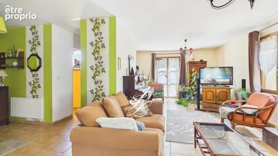 Maison 209 m² à Saint-Gervais-En-Belin  - photo 56