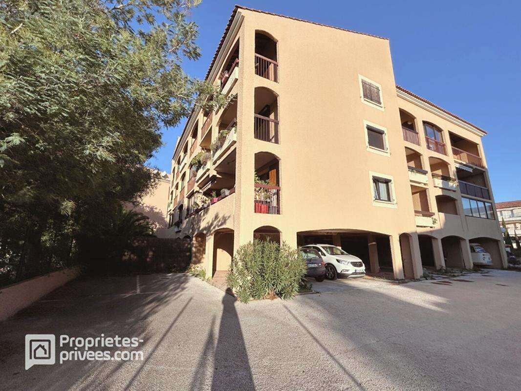 Appartement à BORMES-LES-MIMOSAS