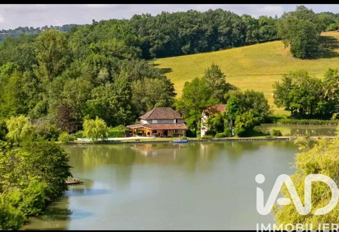 Maison 323 m² à Cauzac  - photo 2