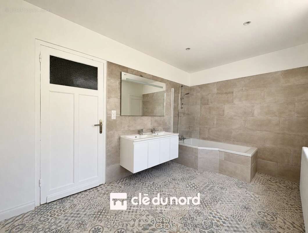 Semi-individuelle - 172m2 - 4 chambres - Roncq limite Bondues - photo 7