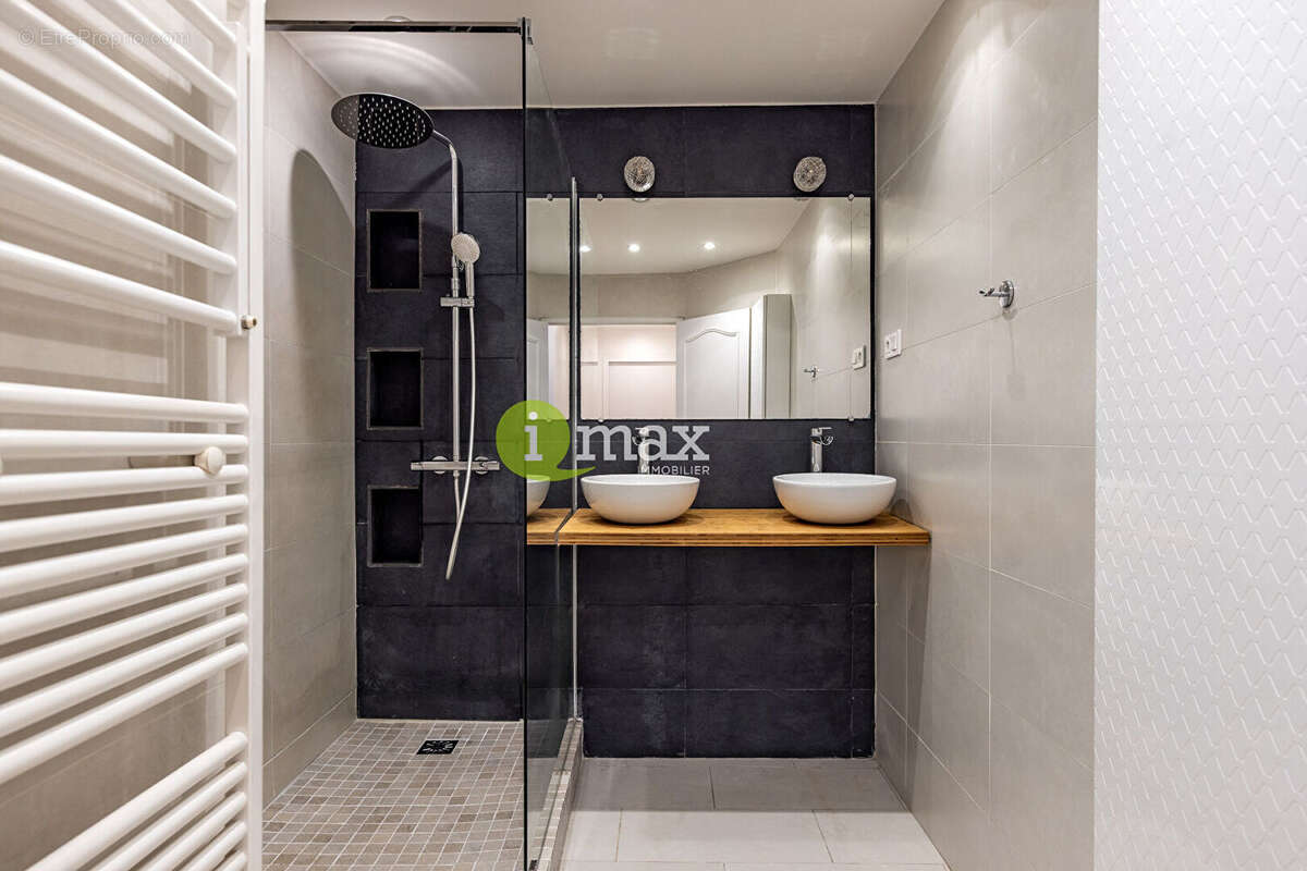 Appartement à CLICHY