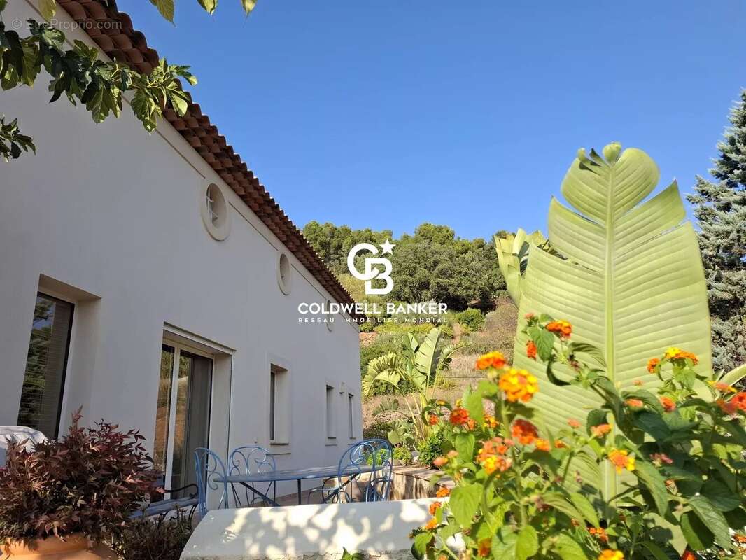 Maison à CARQUEIRANNE