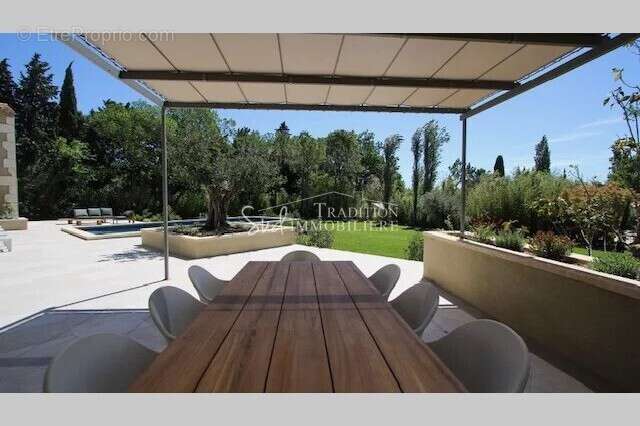 Maison à MAUSSANE-LES-ALPILLES