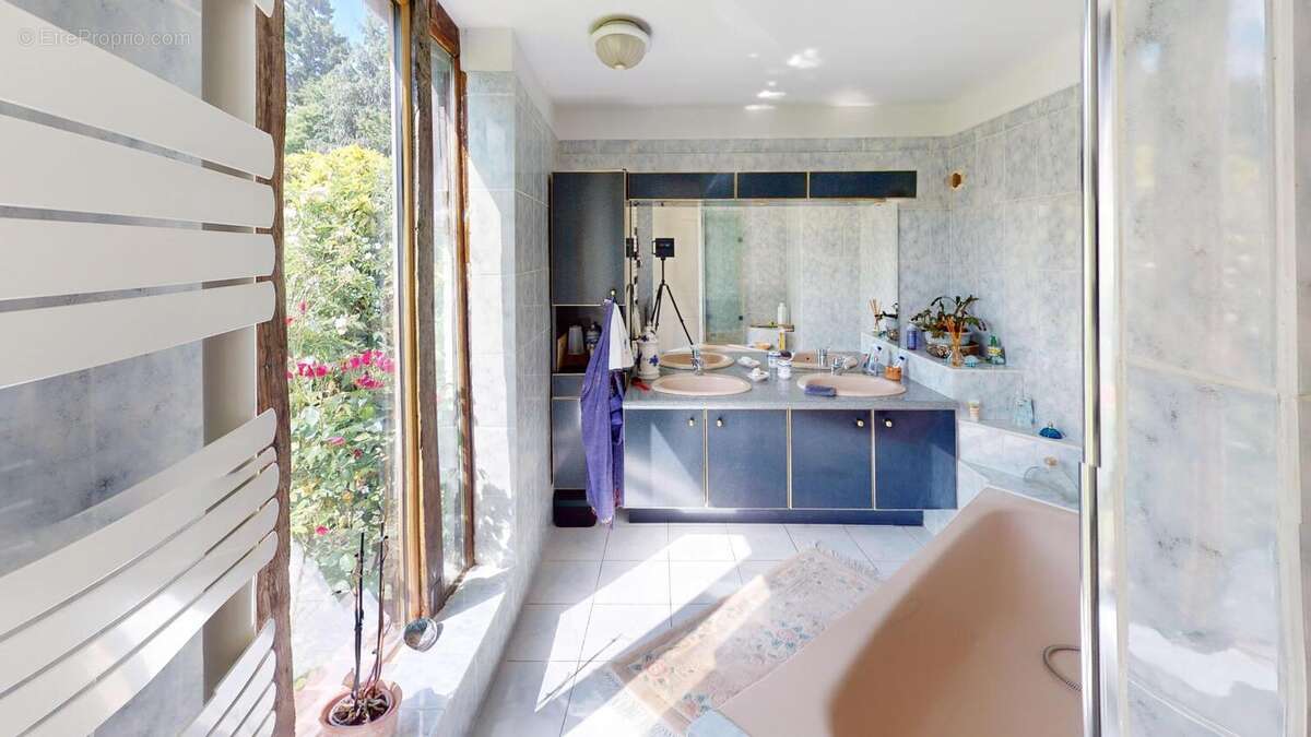 Maison à JOUY-SOUS-THELLE