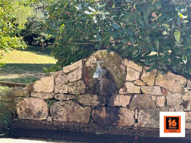 Maison à CELLES-SUR-DUROLLE