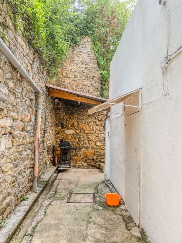Maison à MONTAZELS