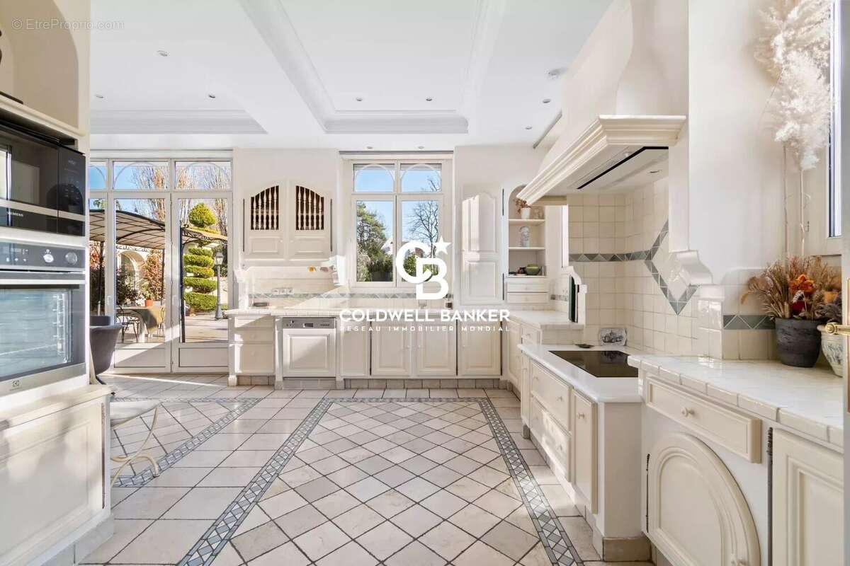 Maison à LE VESINET