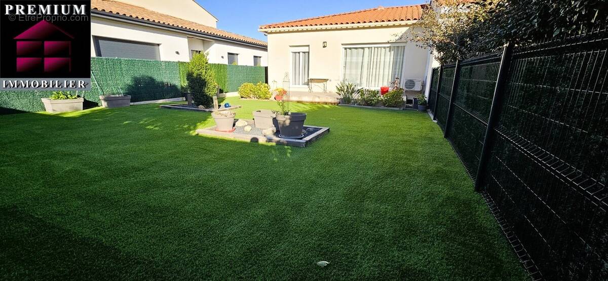 Maison à SAINT-ESTEVE