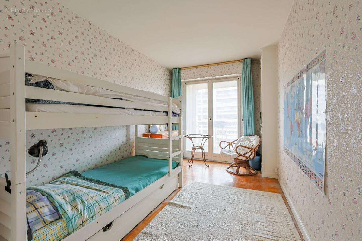Appartement à PARIS-12E