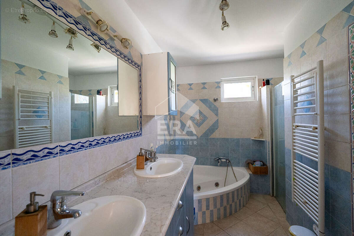 Maison à BOUC-BEL-AIR