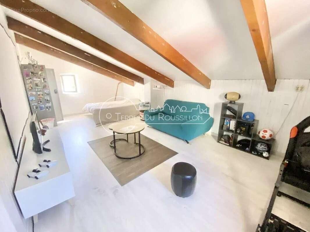 Maison à VILLEMOLAQUE